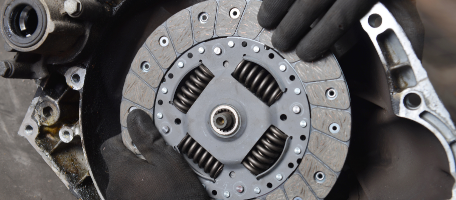 Heavy duty truck clutches for commercial vehicles