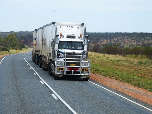 semi trucks for sale with financing