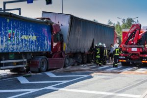 semi truck accident