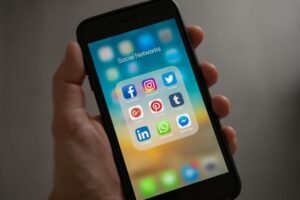 social media marketing for semi trucks