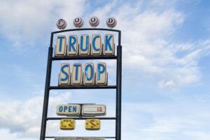 Truck Drivers Guide to Truck Stops