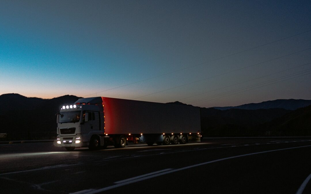 Semi-Truck vs Full Truck | What Is the Difference?