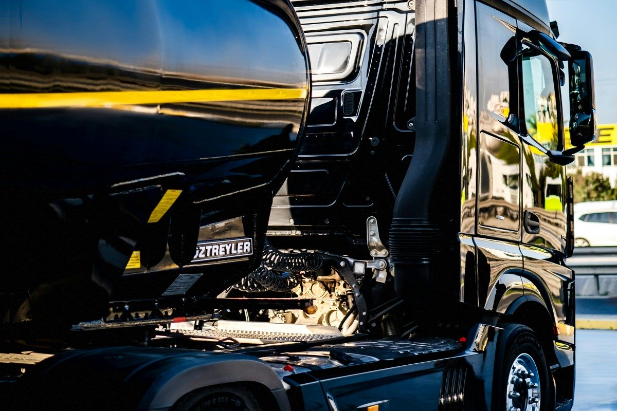 Truck & Trailer Leasing Costs Set to Rise 3.3_ in 2026 3