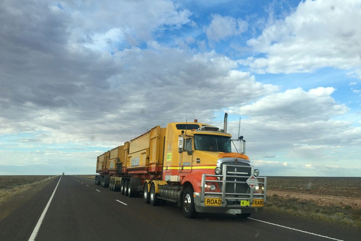 What You Need to Know About Lease-to-Own Semi Trucks 5