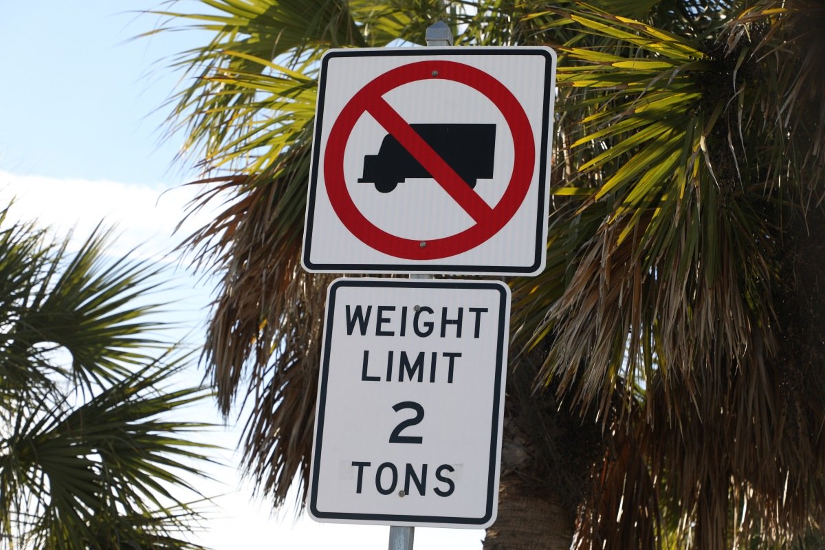 Truck Weight Limit Sign