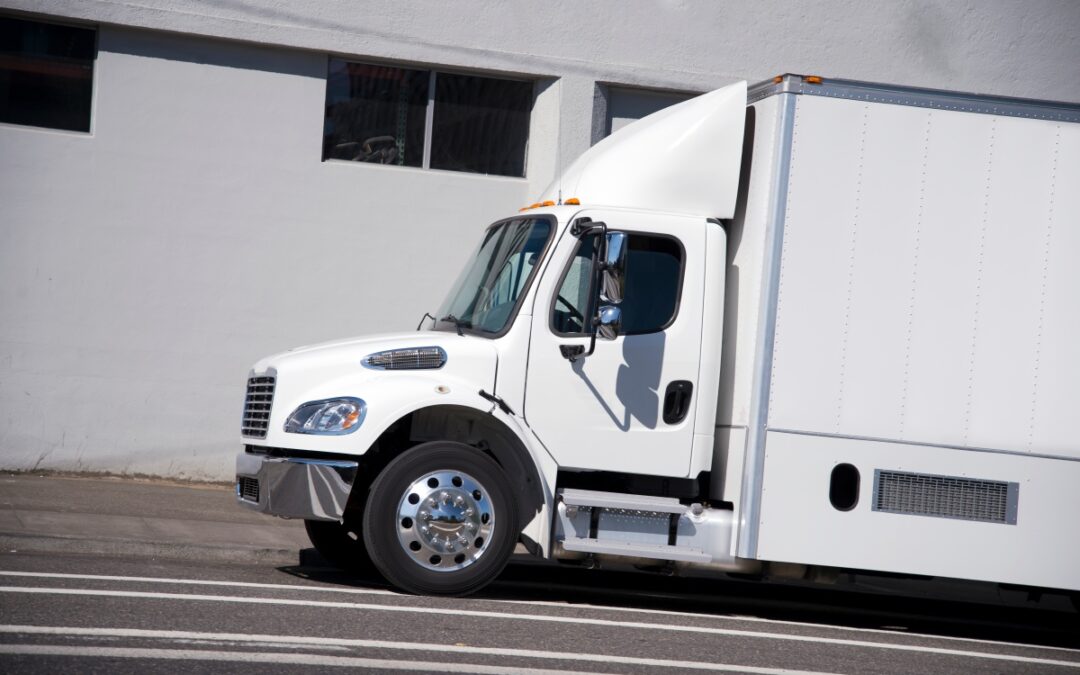 What Is a Straight Truck? Everything You Need To Know